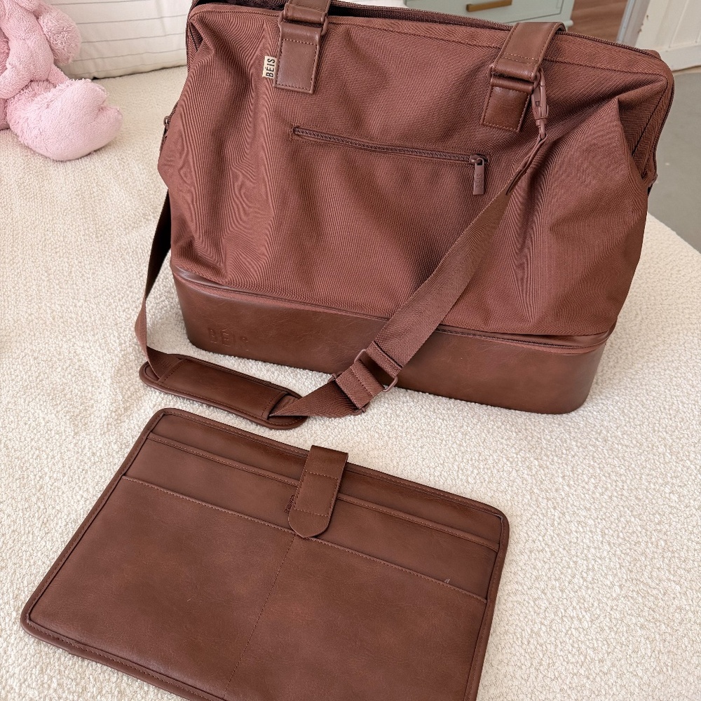 Beis Convertible Weekender Bag